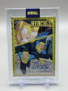 Andenken Karten Invincible #NSCC-6 Laser Signagraph Auto SDCC 2025 /100 gelb - Bild 1 von 2