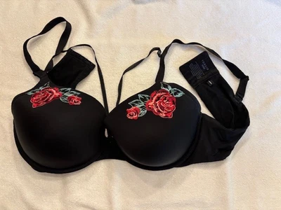 (NUEVO SIN ETIQUETAS) Sujetador Torrid Para Mujer Negro Sexy Sólido y Bordado 4 Ganchos Talla 44DD Foto 1 de 2