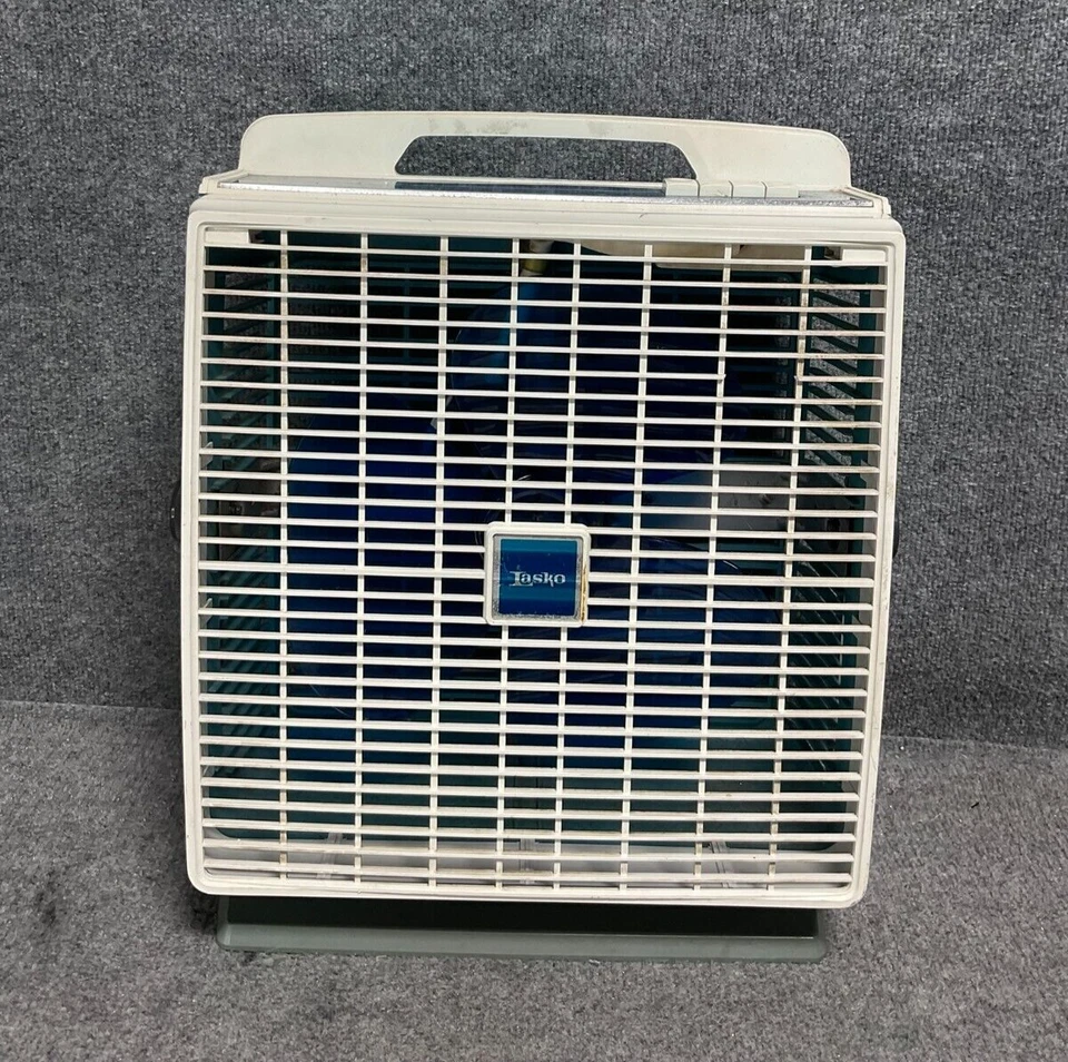 Ventilador Lasko Box 🌬️ 3 velocidades, azul y blanco 🌀 refrigeración potente, silencioso Foto 1 de 4