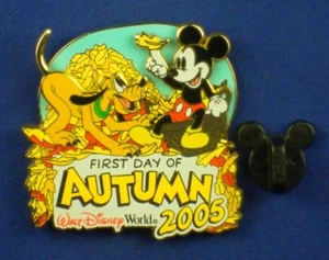 Mickey Mouse Pluto First Day of Autumn 2005 Leaf Pile LE OC Pin # 41538 - Picture 1 of 5