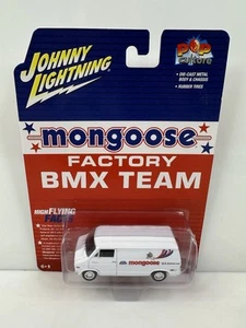 Rare Johnny Lightning Pop Culture 1977 Dodge Van Mongoose White Lightning Chase - Picture 1 of 3