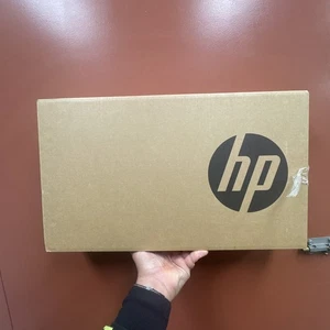 HP 15-fn0661nr OmniBook 3 15.6" Copilot+ PC Notebook Amd Ryzen Ai 5 1tb SSD 16gb - Picture 1 of 6