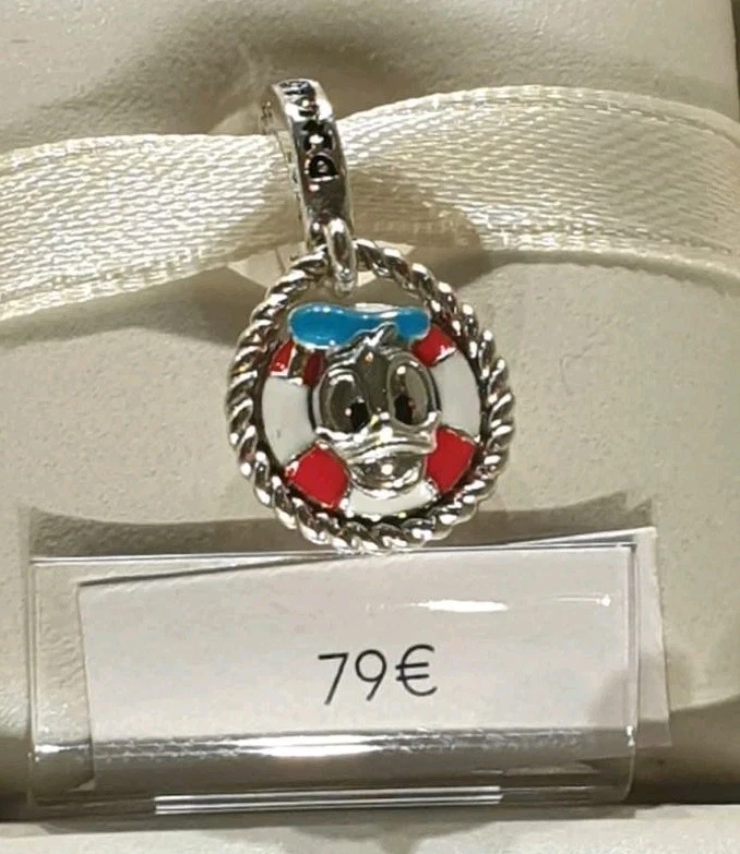 Charm PANDORA Pendente Medaglione Paperino Disneyland Parigi - Immagine 1 di 1