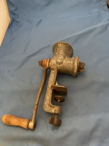 Vintage Keystone Meat Food Grinder No. 10 Hand Crank Table Mount - Boyertown PA! - Picture 1 of 8