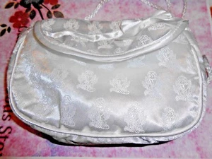 First Communion White Satin Purse appr 6 x 4 inch with shoulder strap - Picture 1 of 5