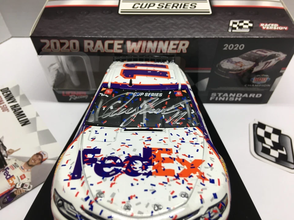 ЛИТАЯ МОДЕЛЬ С АВТОГРАФОМ ДЕННИ ХЭМЛИНА 2020 NO11 FEDEX EXPRESS DAYTONA ЧЕМПИОН 1:24 - Изображение 1 из 4
