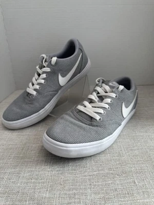 Zapatillas Mujer Nike Solar Lona en Color Gris y Blanco. Artículo talla 7,5 #42 Foto 1 de 4