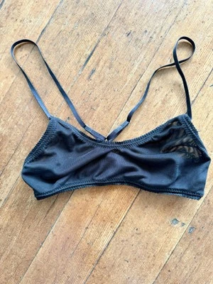 EUC FREE PEOPLE BLACK HIDE AND SEEK MESH BRALETTE XS EXTRA SMALL BOHO GOTHIC - Image 1 of 4