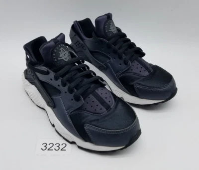 Кроссовки беговые женские Nike Air Huarache Run SE размер 7,5 металлик гематит черные - Изображение 1 из 4