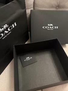 empty box with shopping bag from COACH - Picture 1 of 3