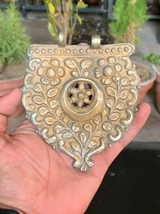 Antique Old Brass Floral Pattern Hand Embossed Horse Necklace Pendant Accessory - Picture 1 of 6