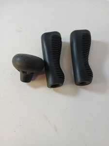 Yard Master Riding Mower Model 13BC762F Knobs collection QTY 3 - Picture 1 of 3