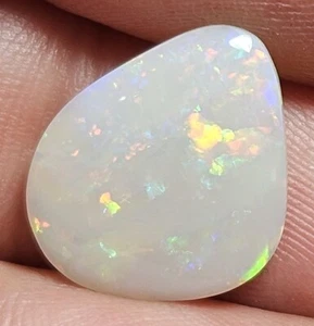 Coober Pedy *Video* White Opal Polished 2.7 Ct Lapidary Multicolour Flashes - Picture 1 of 20