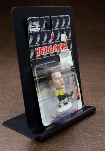 1997 Mark Messier New York Rangers NHL Corinthian Headliners Action Figure Cover