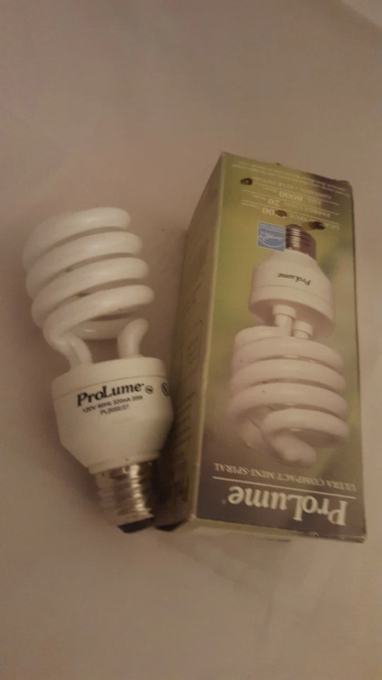 ProLume Lamp Light Bulb 20W 2700K 120V PL20SE/27 PN#109254 1200 Lumens 8000 Hour - Image 1 of 4
