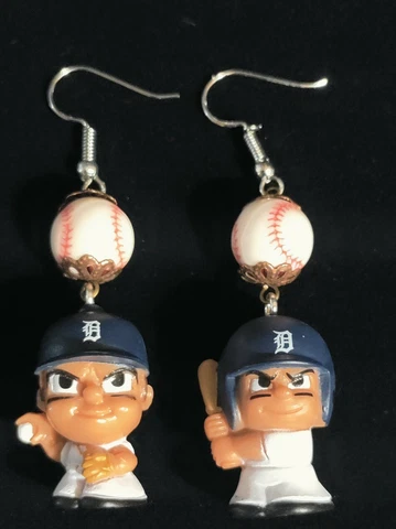 Detroit Tigers Teeny Baseball Player Earring Set Dangles Cover