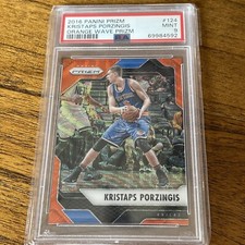 2016 Panini Prizm Kristaps Porzingis Orange Wave 14/25 PSA 9