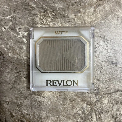 REVLON Custom Eyes Matte Eye Shadow Eyeshadow Fern .11 oz / 3.1 g  New Rare HTF - Image 1 of 2