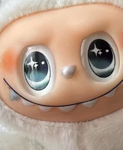 Monster weißer Engel Plüsch Puppe 17 cm Spielzeug Schlüsselanhänger Kawaii chinesische KO Version - Bild 1 von 5
