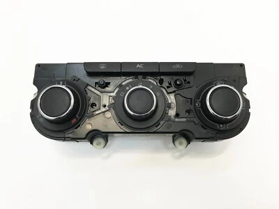 Centralina climatizzatore Skoda Octavia II climatizzatore originale 3T0820047R - Immagine 1 di 4