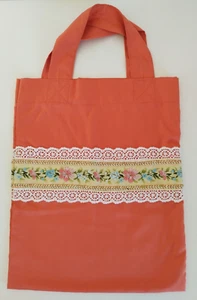 kleine Tasche mit Spitze und Stickerei Blumen Stoff Projekt Beutel Einkaufs - Bild 1 von 7