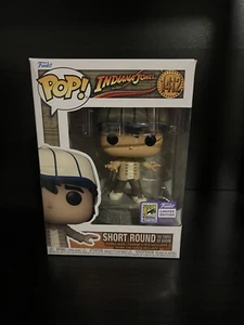 NEU Funko Pop kurze Runde #1412 (Indiana Jones) - Offizieller 2023 SDCC CON AUFKLEBER - Bild 1 von 6