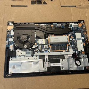 Lenovo ThinkPad E14 Gen 3 14" computer portatile Amd Ryzer. Alimentazione/No Video - Foto 1 di 8