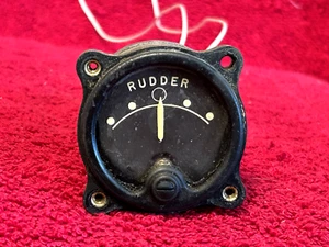 LEAR 2 1/4" TRIM RUDDER INDICATOR P/N 1412B WITH CONNECTOR - Bild 1 von 7