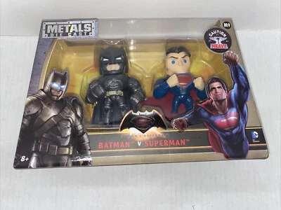 Figuras de acción Batman Jada Metals Die Cast DC M9 Batman V Superman 4" Foto 1 de 4