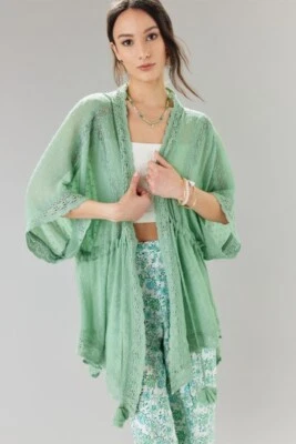 Nuevo con etiquetas Francesca’s Verde Salvia Kimono Punto Suizo Borla Borla Encubrimiento Talla S Foto 1 de 4