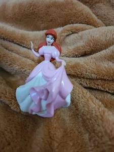 Disney Figure Cake Topper Principessa Ariel Sirenetta Vestito Rosa PVC 4" - Foto 1 di 3