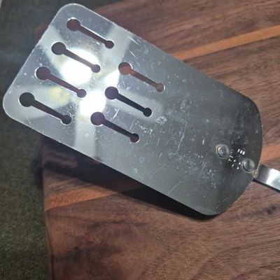 ECKO 12.5” Slotted Spatula Chrome Turner w/ Patterned Slots Beige Handle USA Vtg - Image 1 of 4