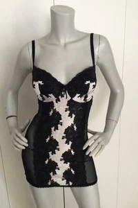 Victoria’s Secret corsetto nero in pizzo bustier taglia 34D - Foto 1 di 9