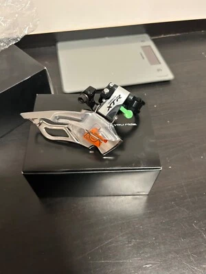 NOS Shimano XTR FD-M981 Front Derailleur 3x10s 31.8/34.9mm High Clamp NEW - Image 1 of 3