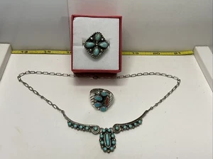 Collana Vintage "BB" Navajo -ZUNI Argento Sterling e Turchese Pendente 2 ANELLI - Foto 1 di 18