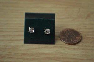0.50ct Marropino Morganite Solitaire Earrings 18k RG Plated over Fine Silver - Picture 1 of 8