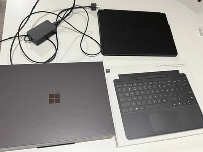 Microsoft Surface Pro 11 Snapdragon X Plus (10 Core) 16GB RAM 1TB SSD keypad+pen - Image 1 of 4