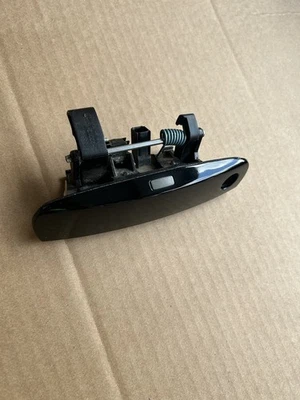 2020-2023 Dodge Charger Left Front Door Handle OEM - Image 1 of 4