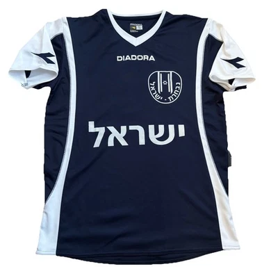 Camiseta de fútbol de la selección nacional de Israel talla pequeña 16 #15 camiseta de fútbol de Diadora Foto 1 de 4