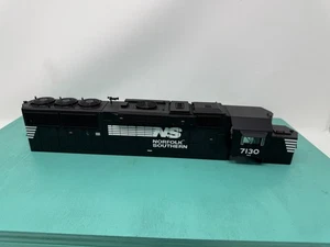 Atlas O - GP60 - Solo guscio - Norfolk Southern cablato per illuminazione - Foto 1 di 4