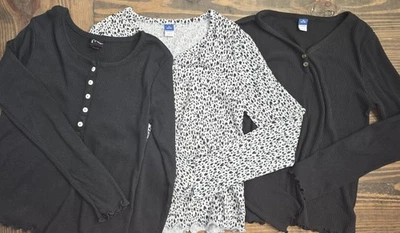 Lot Of 3 Girls Old Navy Art Class Rib Knit Lettuce Edge Henley Tee Sz XL 14/26 - Image 1 of 4