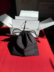 Chanel 2024 Christmas Box and Black Pouch, Chanel #5 Sample, Chanel #1 Serum, - Picture 1 of 15