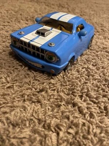 Chevron Cars Limited Edition Moe Muscle #43 Blue White Stripes Toy Model 2009 QQ - Picture 1 of 8