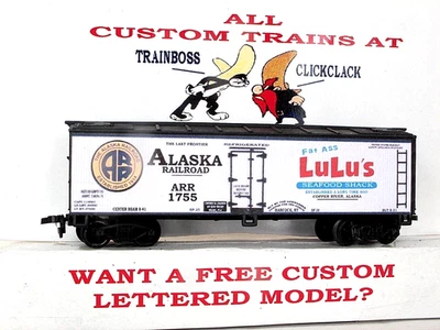 HO SCALE CUSTOM LETTERED ALASKA RR FAT ASS  LU LU'S SEAFOOD REEFER🐟🐟W-10🐟 - Image 1 of 4