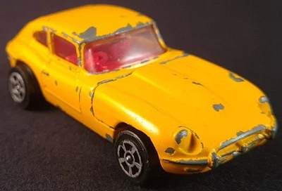 Vintage Corgi Juniors Whizzwheels V12 Jaguar E Type 2+2 Yellow - Image 1 of 4