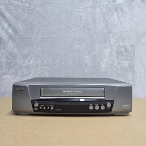 Grabadora de video casete Sanyo VHR-779E pantalla digital Hi-Fi estéreo SCART - Imagen 1 de 12