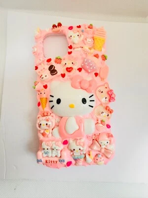 Funda de teléfono Hello Kitty Kawaii / Personalizada / Hecha a mano Foto 1 de 4