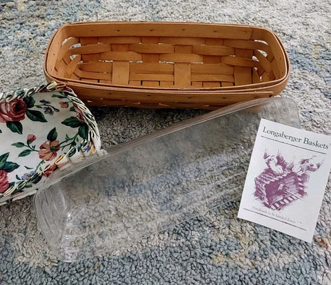 1995 Longaberger Cracker Basket #14508 With Plastic Liner, Cloth Liner, and Tag Cover