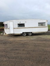 Tandem caravan