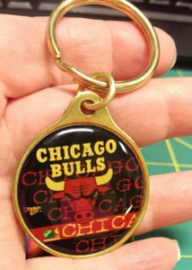Chicago Bulls Keychain by Wincraft - Metal Keychain Chicago Bulls Basketball NBA - Picture 1 of 3